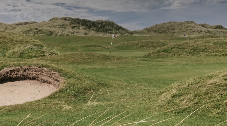 Photo of Borth & Ynyslas Golf Club